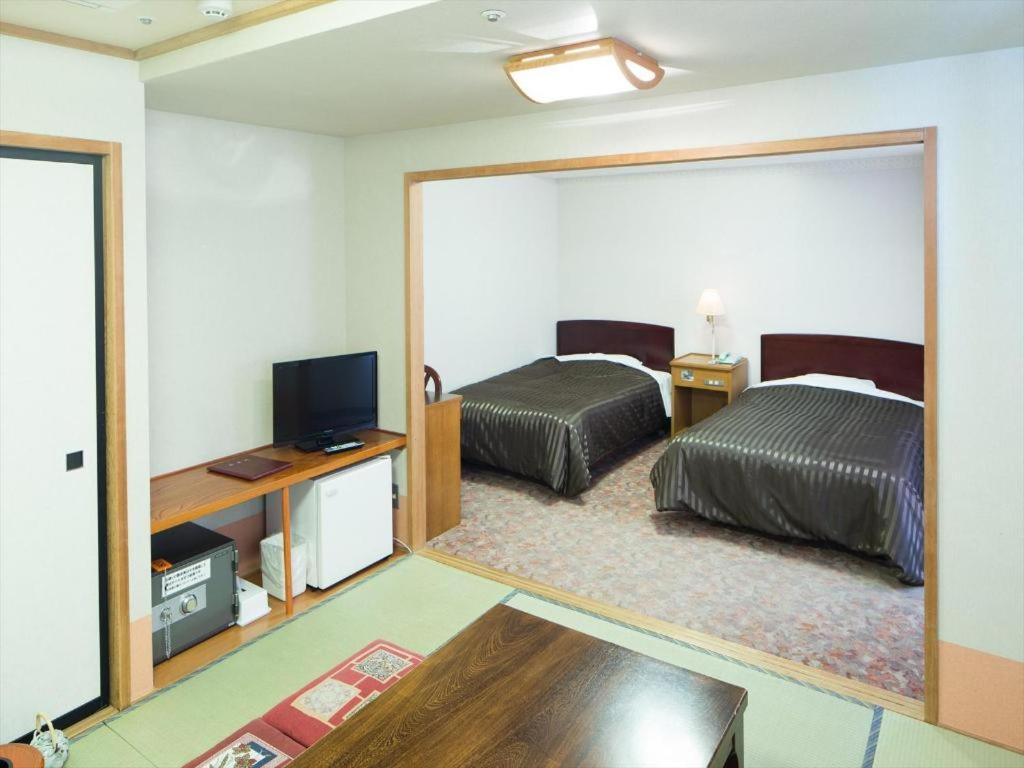 佐久一萬里温泉 ホテルゴールデンセンチュリー 佐久市 エクステリア 写真
