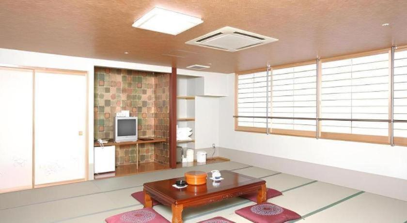 佐久一萬里温泉 ホテルゴールデンセンチュリー 佐久市 エクステリア 写真